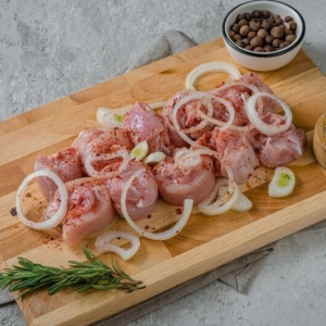 Шашлык из филе бедра куриного